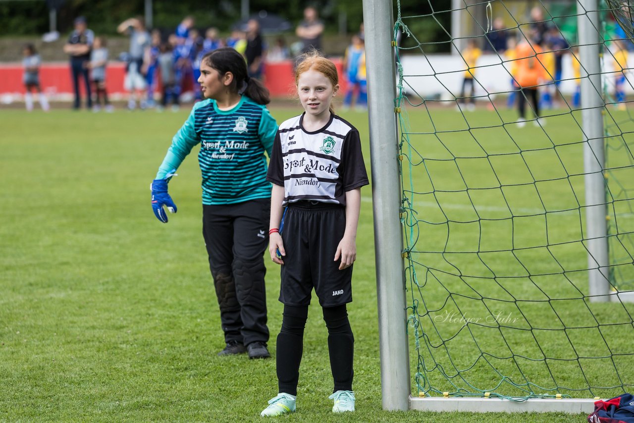 Bild 283 - Loewinnen Cup